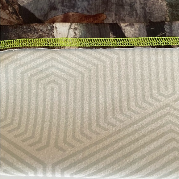 UNDER ARMOUR Compression Men’s Small Mossy Oak Treestand ColdGear Hunting Shirt - Picture 8 of 16